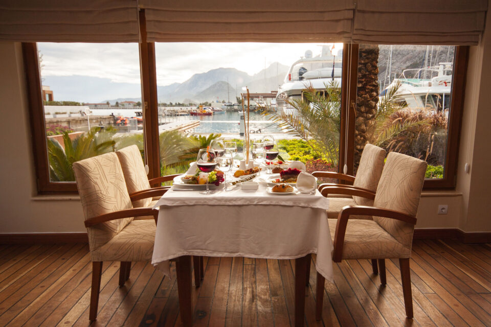 chairs-dining-room-dinner-460537